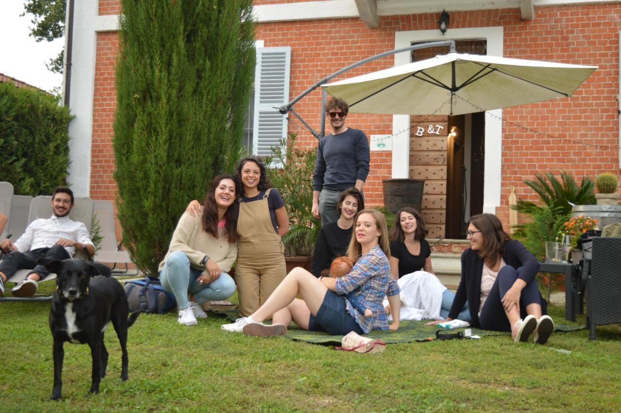 مبيت وإفطار Castelnuovo Belbo Bed & Tours Dimora Di Campagna المظهر الخارجي الصورة
