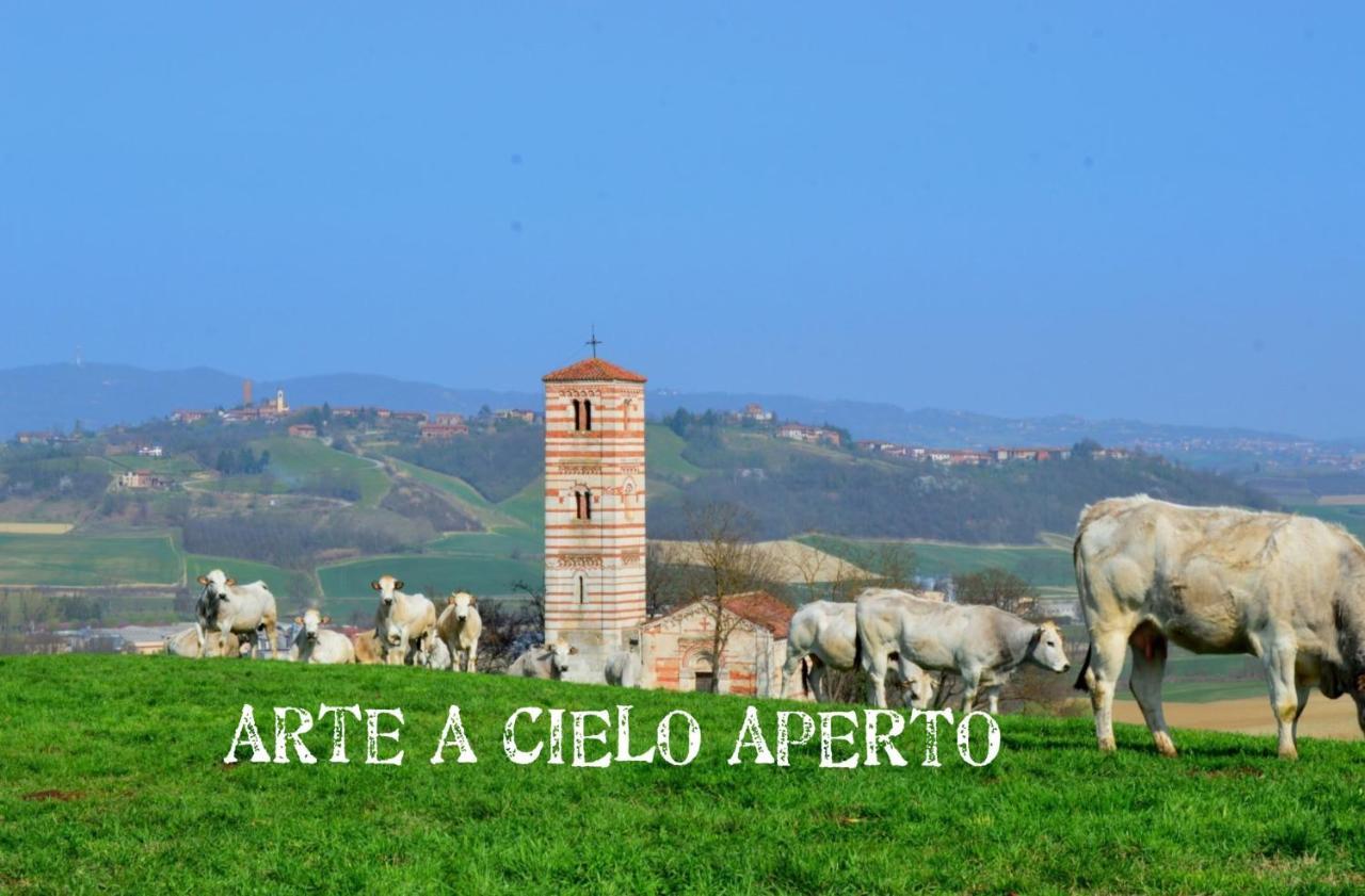 مبيت وإفطار Castelnuovo Belbo Bed & Tours Dimora Di Campagna المظهر الخارجي الصورة