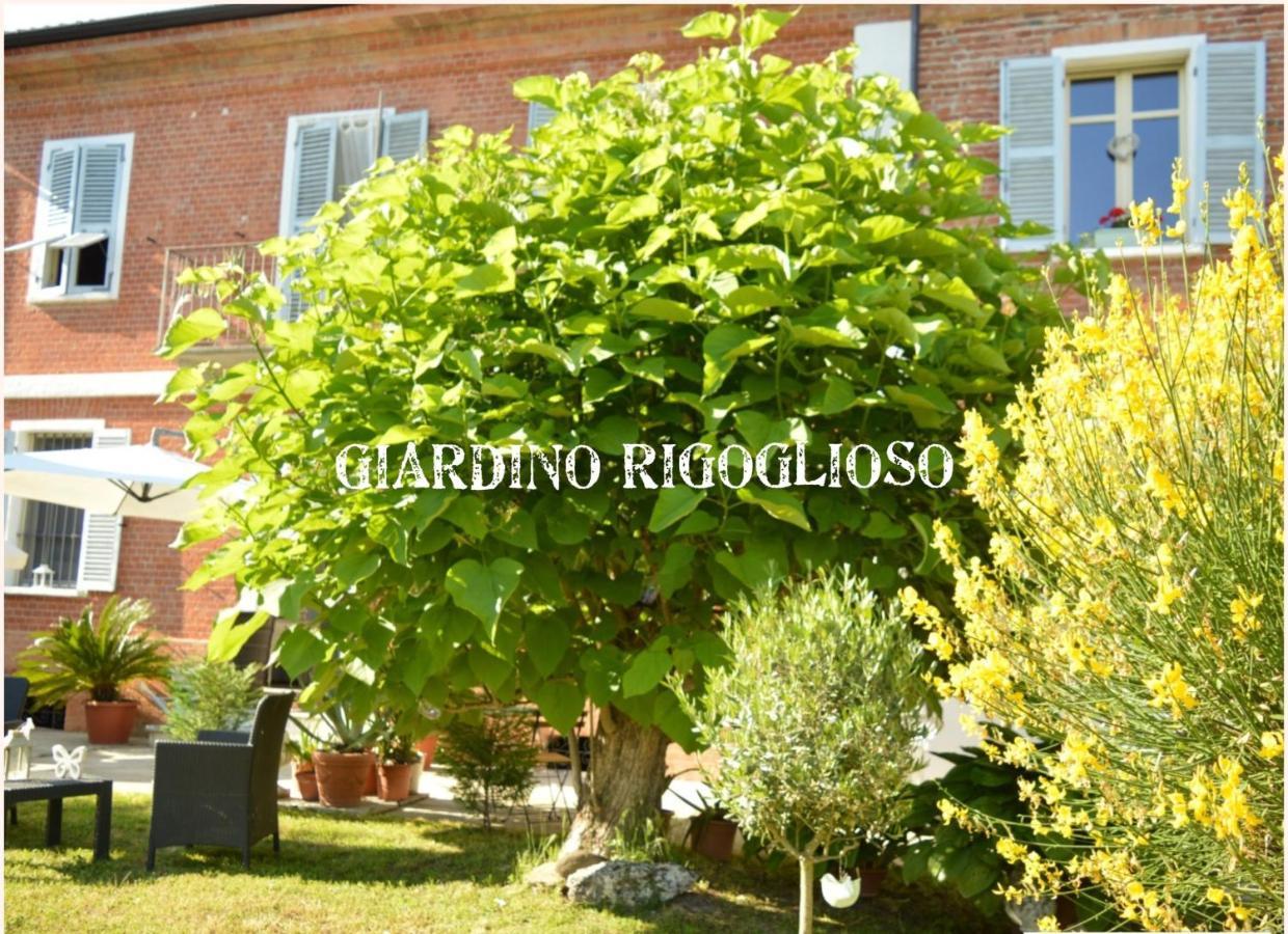 مبيت وإفطار Castelnuovo Belbo Bed & Tours Dimora Di Campagna المظهر الخارجي الصورة