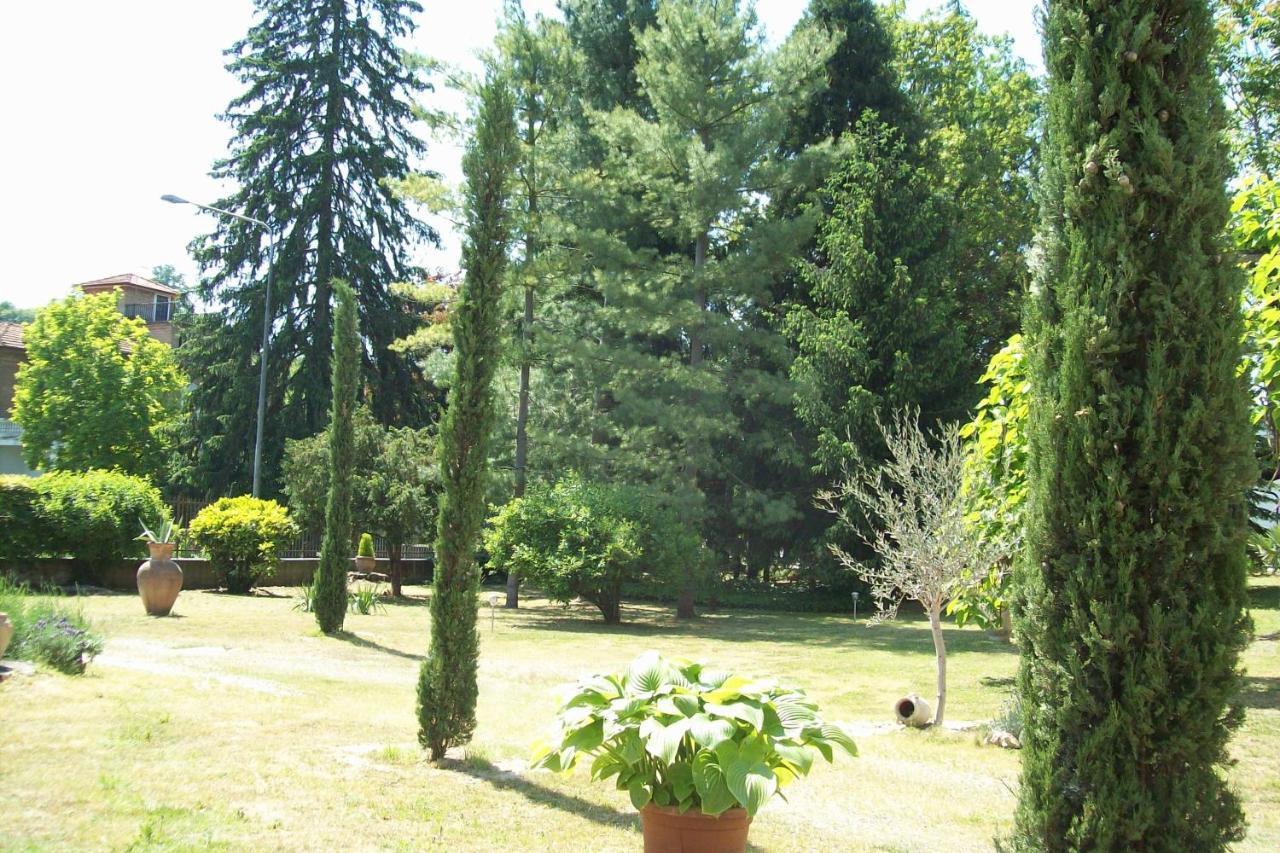 مبيت وإفطار Castelnuovo Belbo Bed & Tours Dimora Di Campagna المظهر الخارجي الصورة